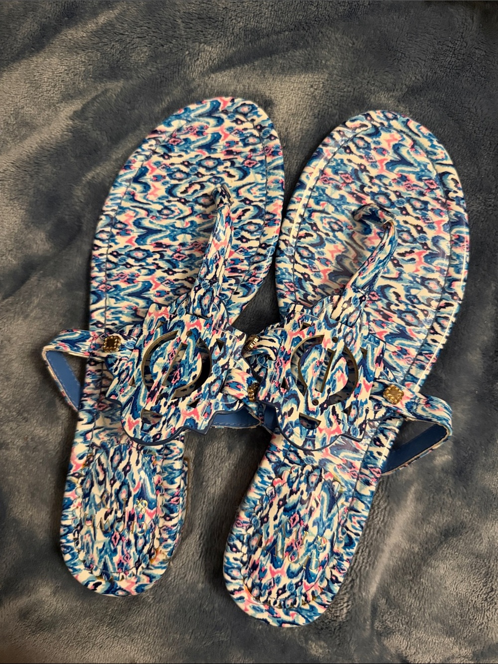 Crown & Ivy Printed Blue Multicolor Women's Sandals